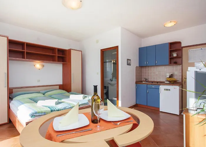 Apartment Lovely In With Wifi Kornic