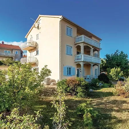 Beautiful In With House Sea View
